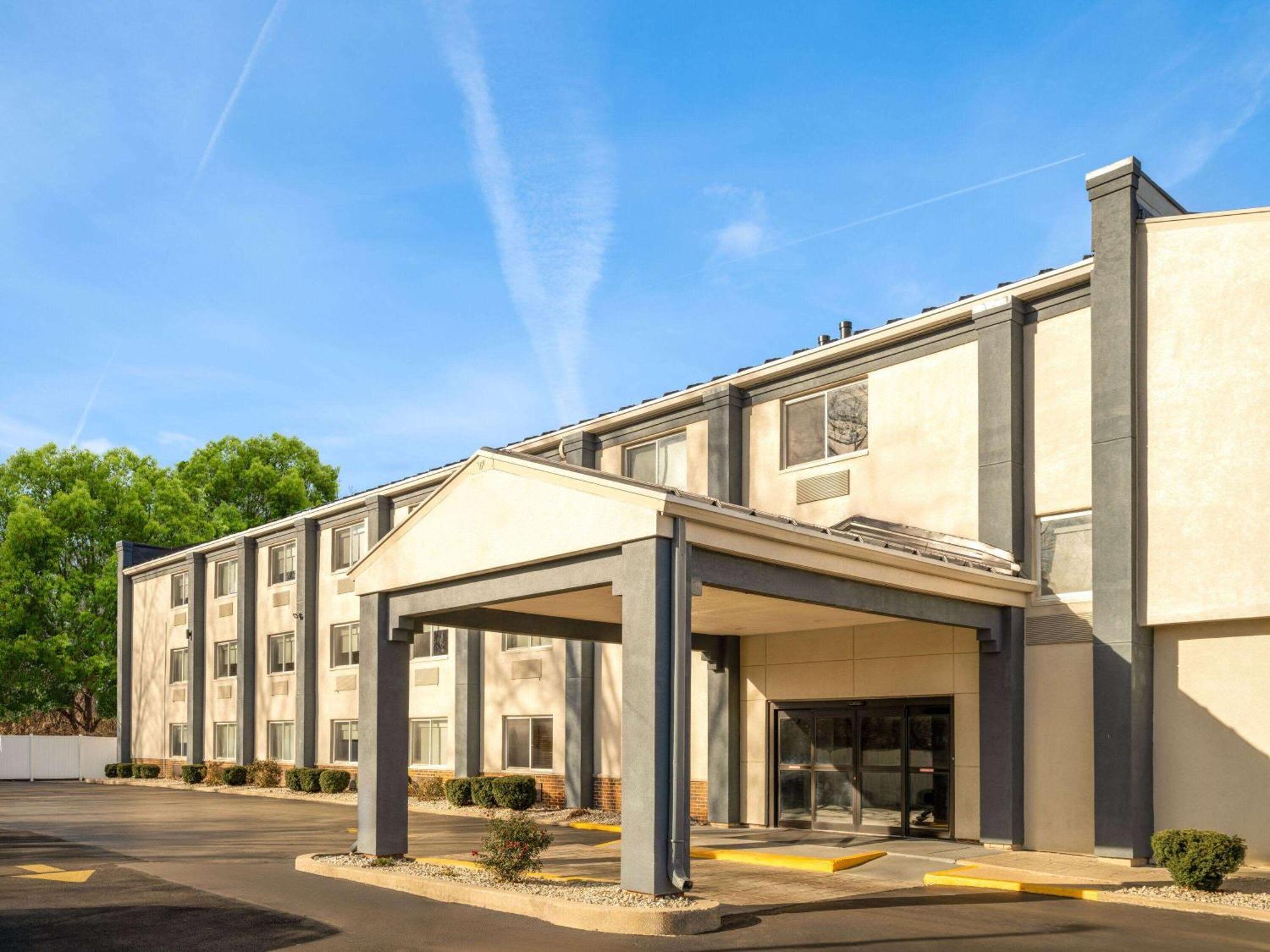 Americinn By Wyndham Woodstock Il Zewnętrze zdjęcie